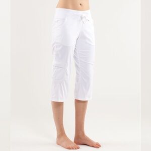 🍁50% Off Sale 🍁 Lululemon Yoga Camp Crop